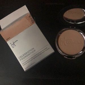 IT celebration foundation medium